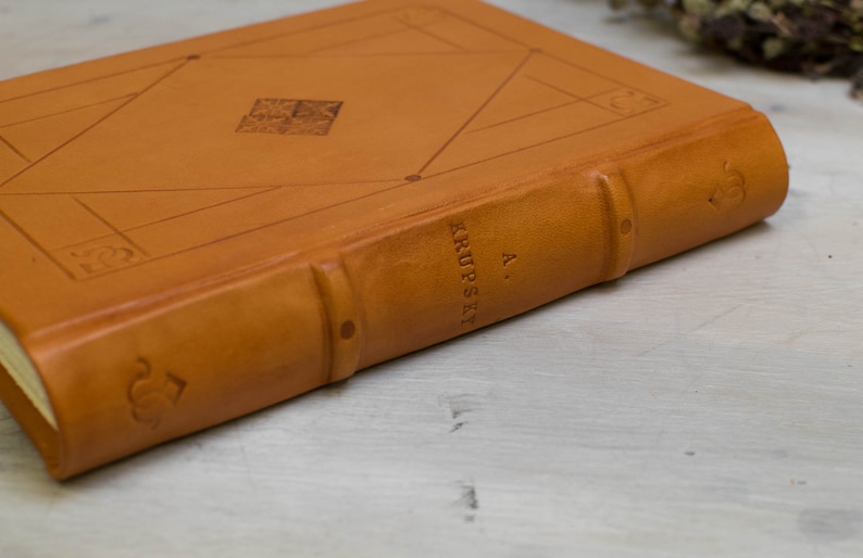 HardCover Leder Notizbuch. B5 Leder Notizbuch Orange. Leder Skizzenbuch. Personalisiertes Gästebuch. Hochzeitsgeschenk. Geschenk zum Jahrestag Bild 8