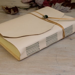 Leather Sketchbook, Leather Notebook A5, Custom Wedding Gift, Leather Journal Handmade, Gifts Under 50, Wedding gift, Free Initials imagem 10