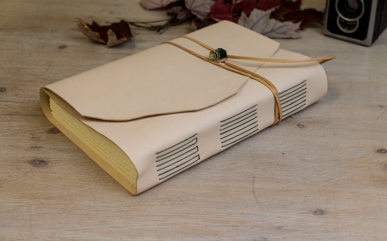 Leather Sketchbook, Leather Notebook A5, Custom Wedding Gift, Leather Journal Handmade, Gifts Under 50, Wedding gift, Free Initials imagem 10