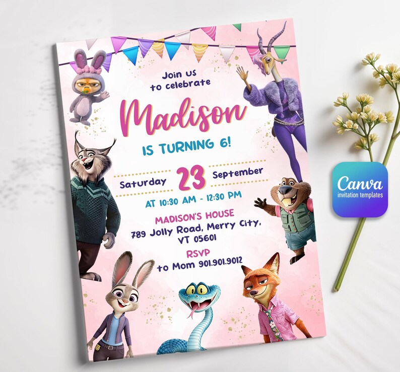 Puede incluir: Una tarjeta de invitaci&oacute;n de cumplea&ntilde;os con personajes de Zootopia, fondo rosa y banderines coloridos. El texto dice: Join us to celebrate Madison IS TURNING 6! Saturday 23 September AT 10:30 AM - 12:30 PM MADISON'S HOUSE 789 Jolly Road, Merry City, VT 05601 RSVP to Mom 901.901.9012.