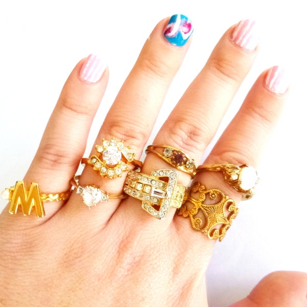 7 Vintage Rings