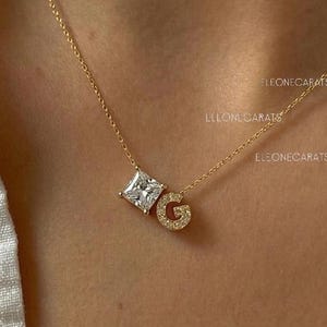 4,5 MM Prinsessslipad Diamanthänge, 14K Guld Anpassat Bokstavshänge, Initialer Pave Med Token Of Love Halsband