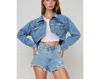 Damen Vintage Blue Distressed Crop Jeansjacke | Retro Jeansmantel Nähte Detail | Y2K Streetwear