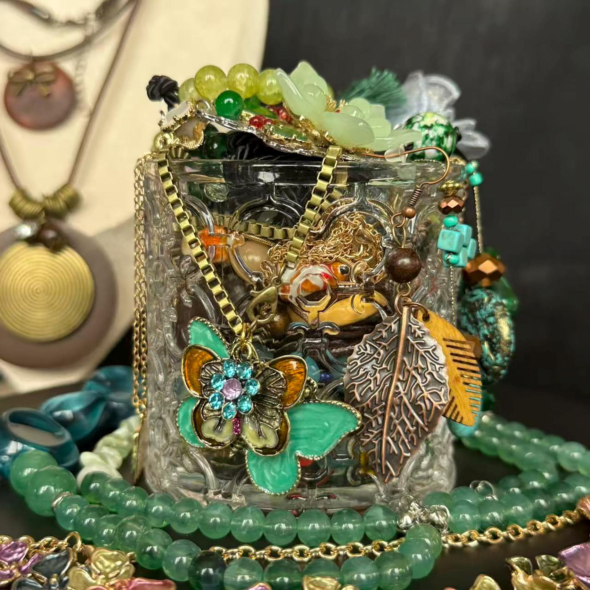 Jewelry mystery box - Etsy 日本