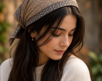 Pañuelo de algodón con estampado a mano, bufanda floral estilo boho, pañuelo unisex para el cabello y el cuello.