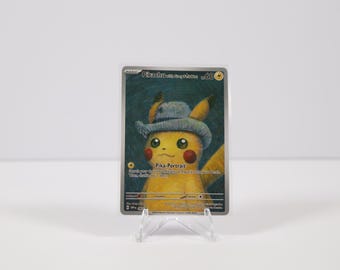 Tarjeta artística de Pikachu con sombrero de fieltro gris - Retrato inspirado en Van Gogh - Proxy de arte completo personalizado NM