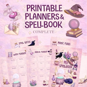 Pode incluir: Um download digital com um planejador e livro de feitiços imprimíveis. O design inclui um chapéu de bruxa, uma bola de cristal, frascos de poções e um corvo. O texto diz "Printable Planners & Spellbook Complete". As páginas do planejador incluem "Spell Notes", "Week Planner" e "Annual Planner".