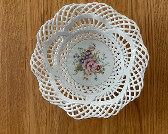 Vintage Gestar Romania Hand-Woven Reticulated Porcelain Bowl - Lace Style Lattice - 1970s Collectible