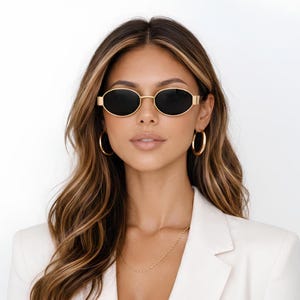 Vintage Oval Sunglasses, Retro Alloy Frame (Small Unisex UV Shades)