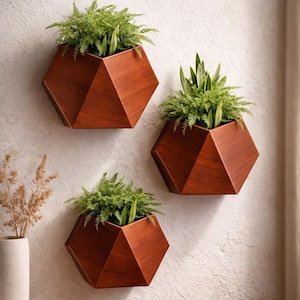 Wall-mounted flower pot