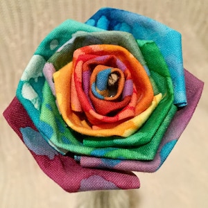 Tye Dye Rainbow Fabric Roses with Stems, Wedding Bouquet, Birthday Gift, Tie Dye Rainbow Roses, Unique Roses, Fabric Flowers
