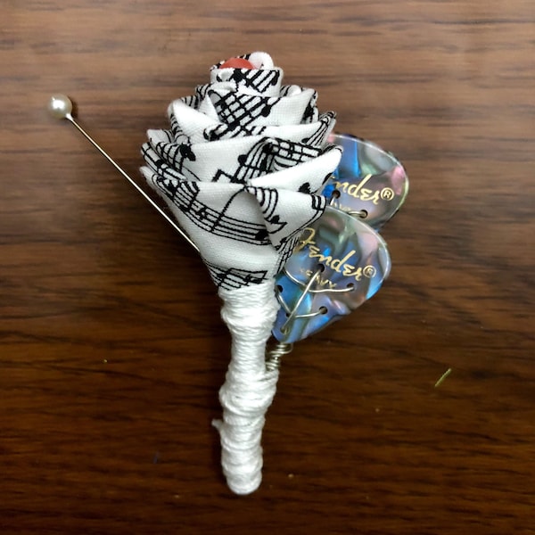 Sheet Music Fabric Boutonniere with Guitar Pick, Groom's Boutonniere, Music Lover Wedding, Music Boutonniere for Wedding, Unique Boutonnière