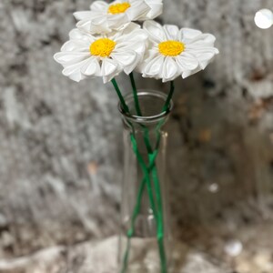 Witte katoenen madeliefjes met steel, madeliefjeboeket, katoenbloem, stoffen madeliefje, 2e huwelijksverjaardag, katoenen jubileum, cadeau voor haar, tweede afbeelding 7