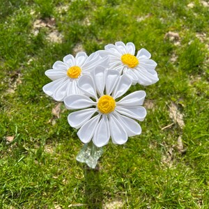 Witte katoenen madeliefjes met steel, madeliefjeboeket, katoenbloem, stoffen madeliefje, 2e huwelijksverjaardag, katoenen jubileum, cadeau voor haar, tweede afbeelding 10