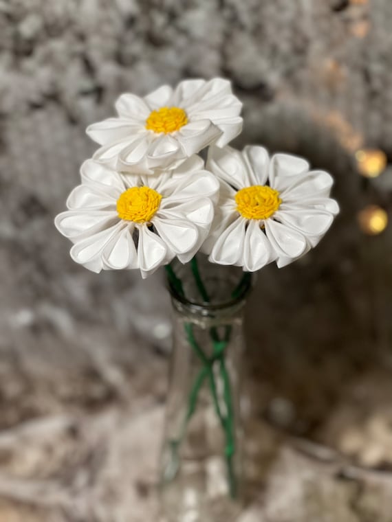 White Cotton Daises with Stem, Daisy Bouquet, Cotton Flower, Fabric Daisy, 2nd Wedding Anniversary, Cotton Anniversary, Gift for Her, Second