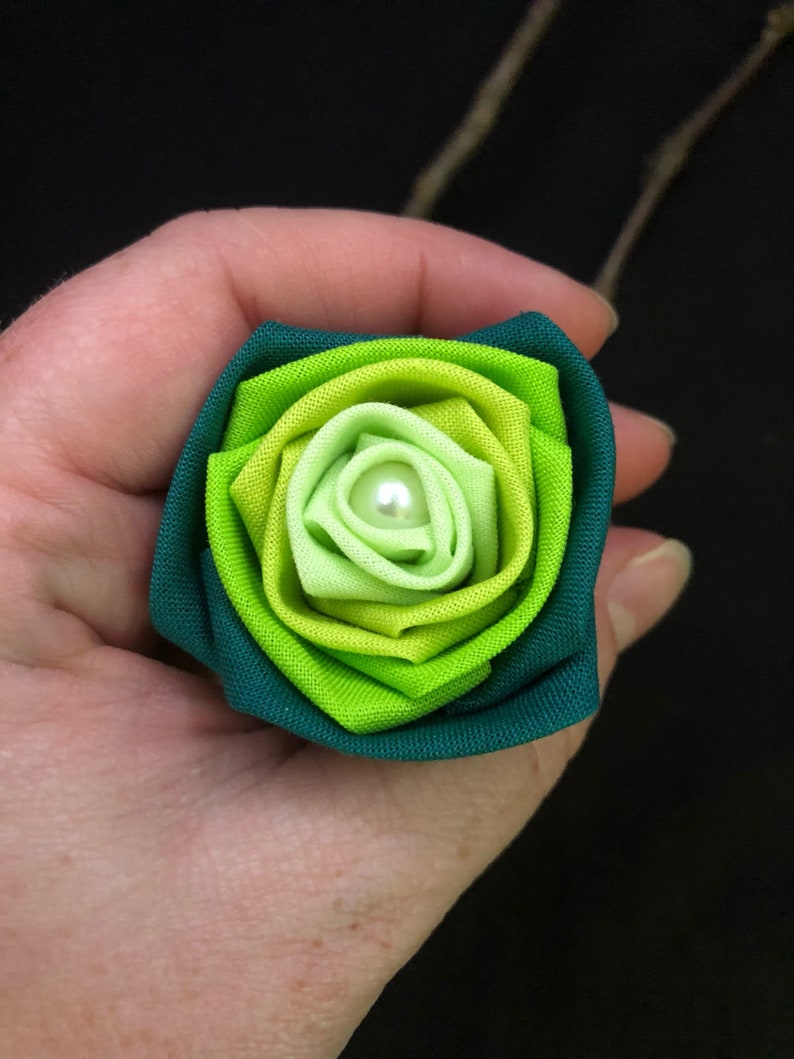 Green Ombr\u00e9 Wedding Bouquet Green Ombr\u00e9 Flower Bouquet Green Ombre Fabric Roses with Stems Green Rose Ombr\u00e9 Roses Green Centerpiece