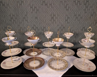 Etagere aus Sammeltassen