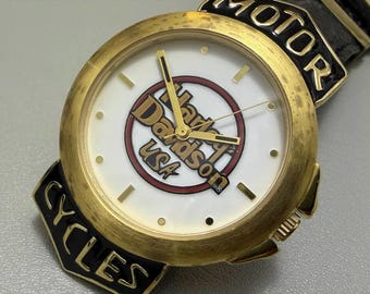 01 Pristine NOS Harley-Davidson x Bulova "Motor Cycles" Classic White Enamel Dial