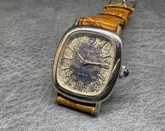 01 Vintage Tudor Genève Ref. 9505 – Hand-Engraved "Bark" Dial & White Gold Plated Manual Wind Ladies Watch