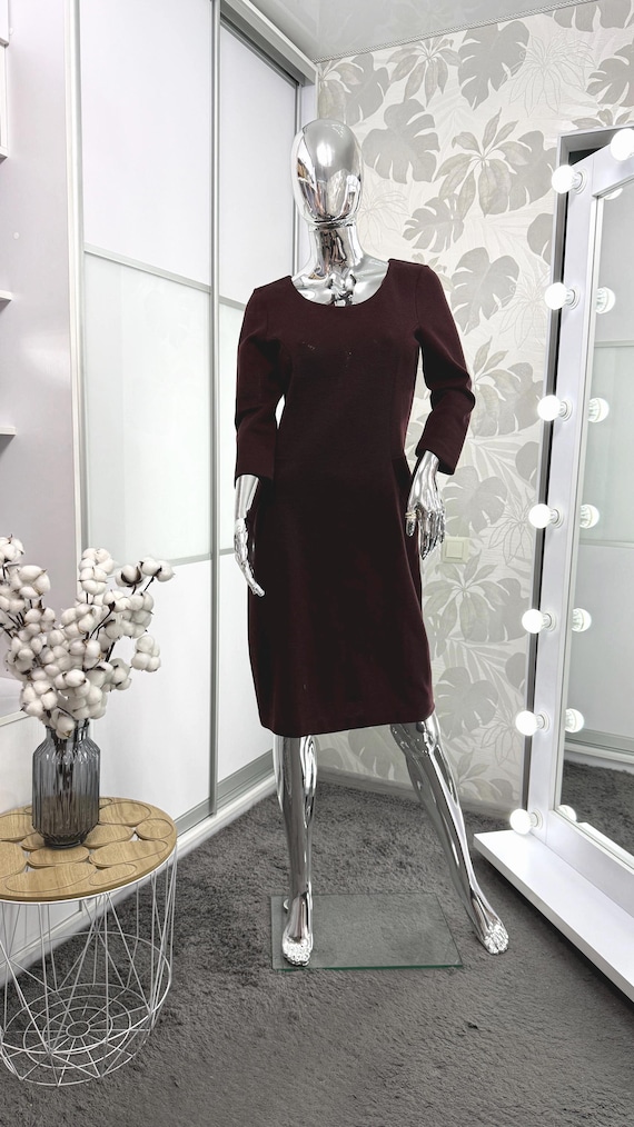 Fendi, Authentic Fendi Burgundy Wool Sheath Midi Dress (Size 44 M) – Made in Italy Designer