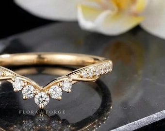 Obrączka ślubna ze złota 14k Chevron, pierścionek z moissanitem w kształcie litery V