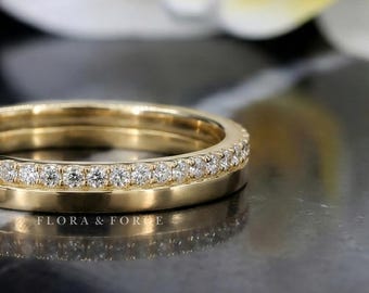 Zestaw pierścionków do łączenia z moissanitem Micro Pave | Złota obrączka ślubna