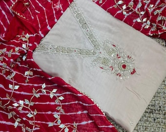 Costume Chanderi Salwar Kameez brodé à la main | Tenue d'invité de mariage indienne inspirée de Bollywood