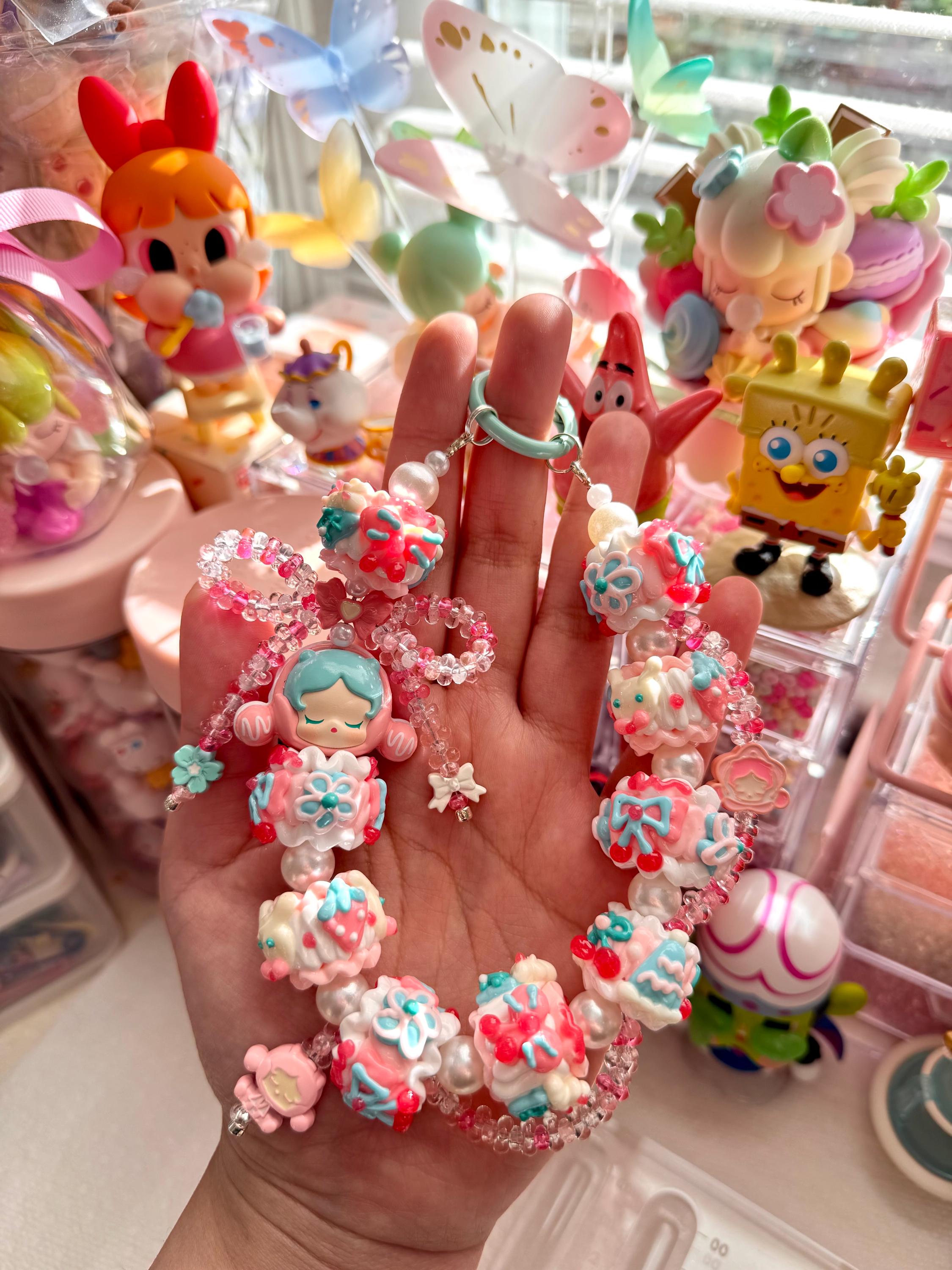 Crybaby phone charm - Etsy 日本