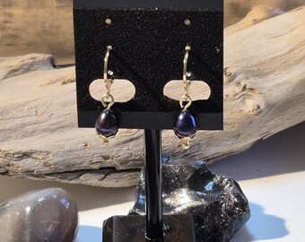 Gold earrings with black freshwater pearls