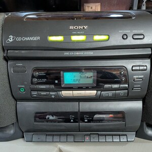 Sony CFD-646 Boombox 3 CD Radio Cassette Recorder Detachable Speakers w/Remote image 3