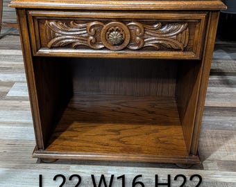 Vintage Lane Altavista Virginia oak nightstand carved drawer style 328-33