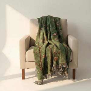 Green Floral Jacquard Woven Throw Blanket with Tassels, Vintage Boho Bedspread Couch Cover