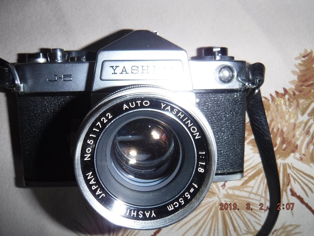 YASHICA J5 SLR 35mm Yashinon 1:1.8 F5.5cm Lens - Etsy