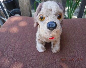 Dog Hong Kong Wind up toy