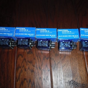 Deltrol Controls 20107-84 RELAYS 2010784, 120 VAC, 5A X5