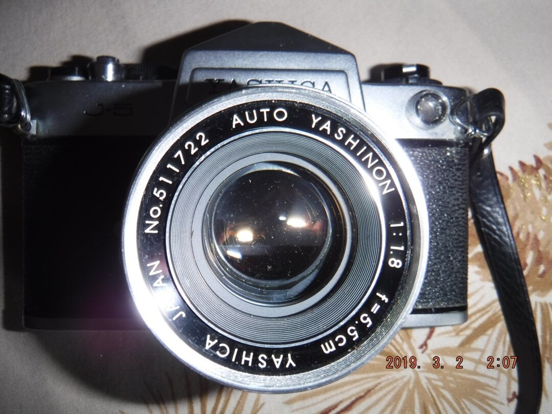 YASHICA J5 SLR 35mm Yashinon 1:1.8 F5.5cm Lens - Etsy