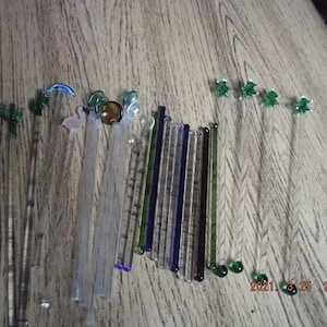 Swizzle stick lot of many various shapes and sizes all glass X 25