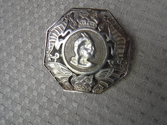Peruvian Brooch sterling silver Faro Woman Octigon - image 1