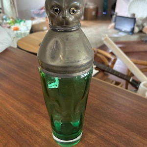 Green Glass Cat Decanter - Etsy