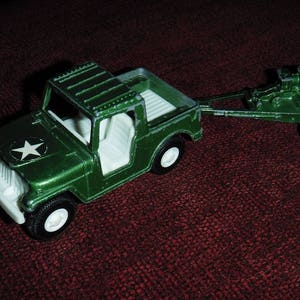 Tootsie Toy Diecast Metal Jeep #6 and Howitzer #2 tank 3.5&quot; Long USA