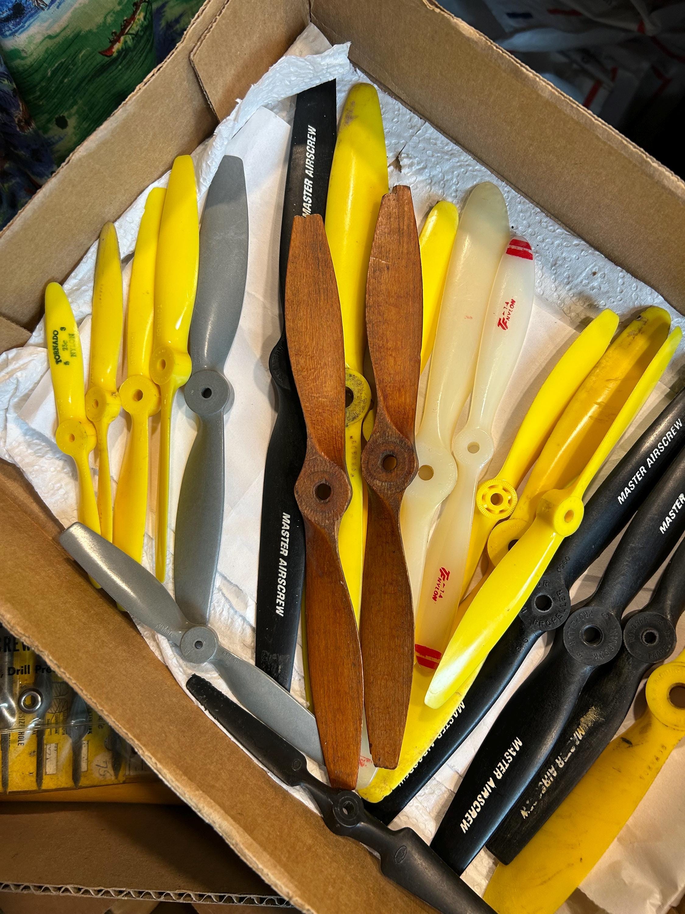 Model Plane Ropeller Model Airplane Propeller Lot of Various Sizes and Composition Lot of 21 ...