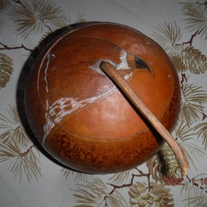 Gourd bird like etching signed on bottom