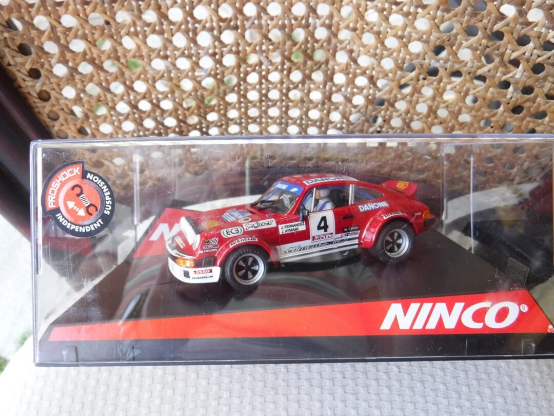 Ninco porsche 911 hotsell