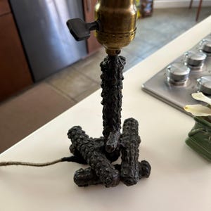 Table lamp folk art tree limbs cast iron/metal no trademark