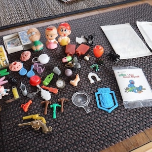 1960s Cracker Jacks Mission to Mars Space Race Game  and other toys 30+