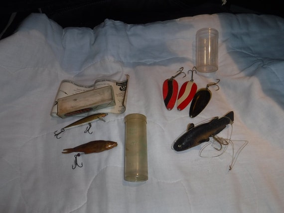 Vintage Fishing Lot Weber, Sashay Glen Evans the Actual Lure Company and  More. 