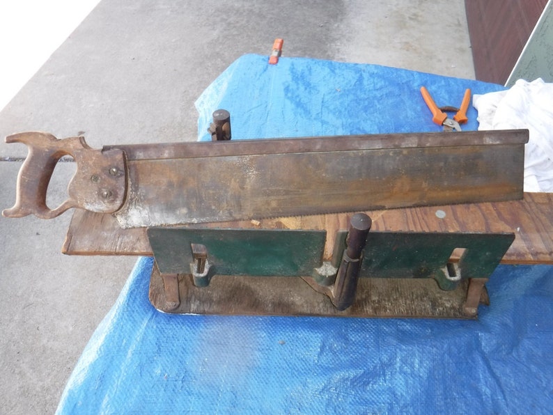 Langdon Acme Mitre Saw Box Size 2 model 73 and 24" Henry Disston & Sons Warranted Cast Steel Back hand saw image 4
