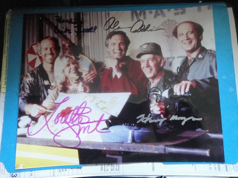 MASH Cast Color 8x10 Glossy Photo MASH Cast Color 8x10 Glossy Photo