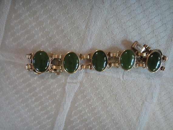 Vintage Jade and gold tone bracelet - classic desi