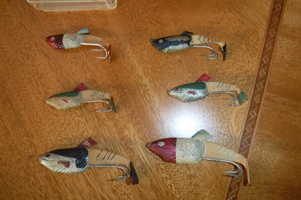 Fishing lures Vivif X 8 France vintage rare